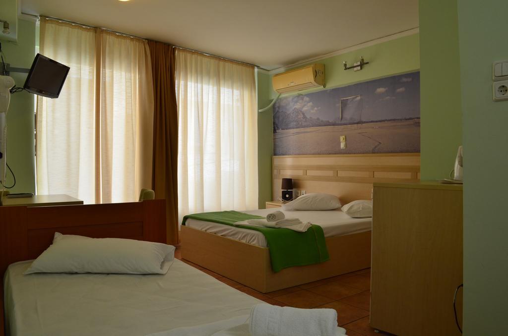 Fontana Rooms Mytilíni Oda fotoğraf
